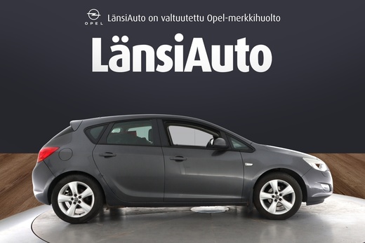 Opel Astra vaihtoauto