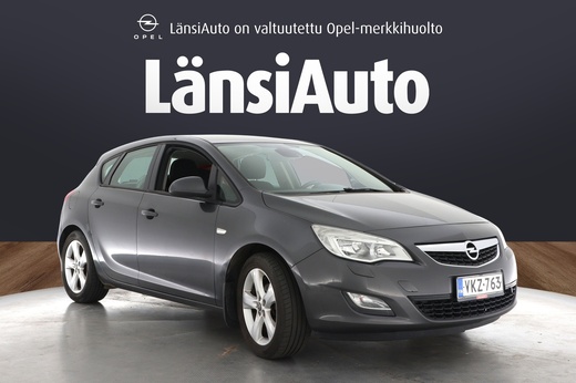 Opel Astra vaihtoauto