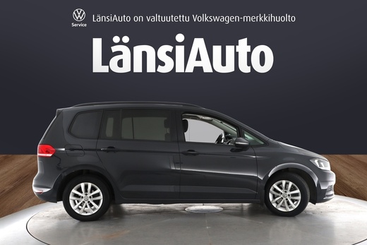 Volkswagen Touran vaihtoauto