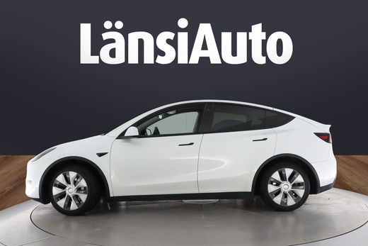Tesla Model Y vaihtoauto