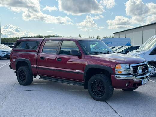 GMC Sierra vaihtoauto