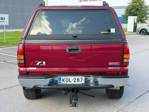 GMC Sierra vaihtoauto