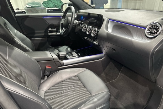 Mercedes-Benz EQA vaihtoauto