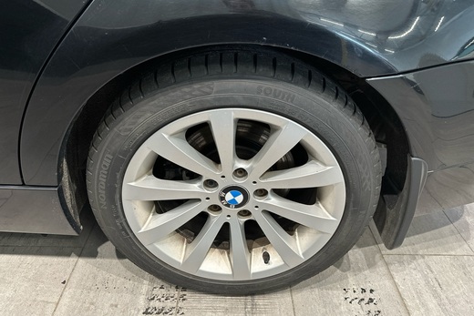 BMW 320 vaihtoauto
