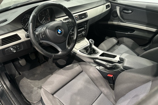 BMW 320 vaihtoauto