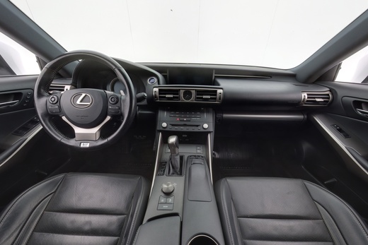 Lexus IS vaihtoauto