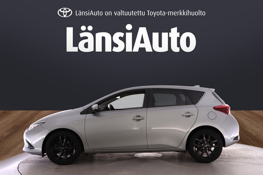 Toyota Auris vaihtoauto