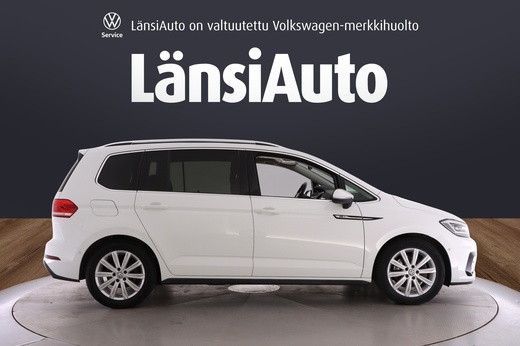 Volkswagen Touran vaihtoauto