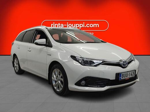 Toyota Auris vaihtoauto