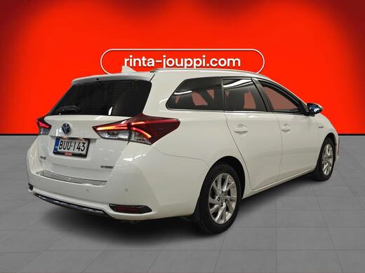 Toyota Auris vaihtoauto