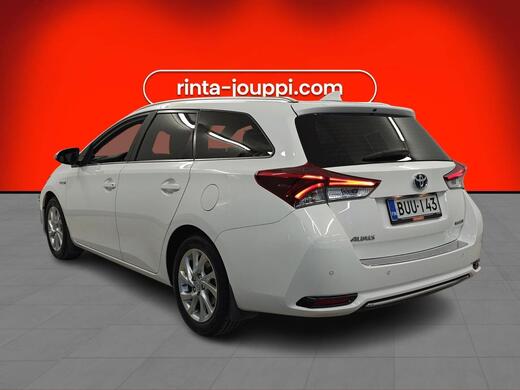 Toyota Auris vaihtoauto