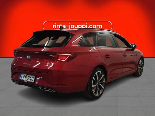 SEAT Leon Sportstourer vaihtoauto