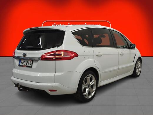 Ford S-MAX vaihtoauto