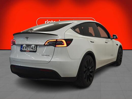 Tesla Model Y vaihtoauto