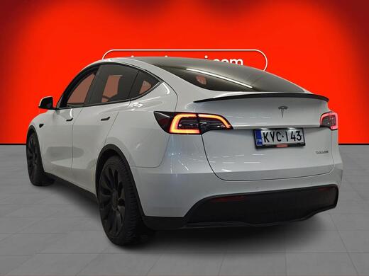 Tesla Model Y vaihtoauto