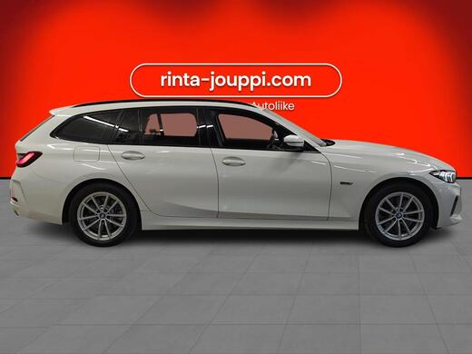 BMW 330 vaihtoauto