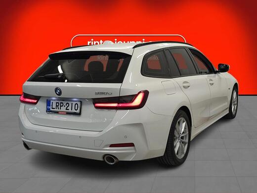BMW 330 vaihtoauto