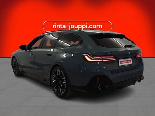 BMW i5 M60 vaihtoauto