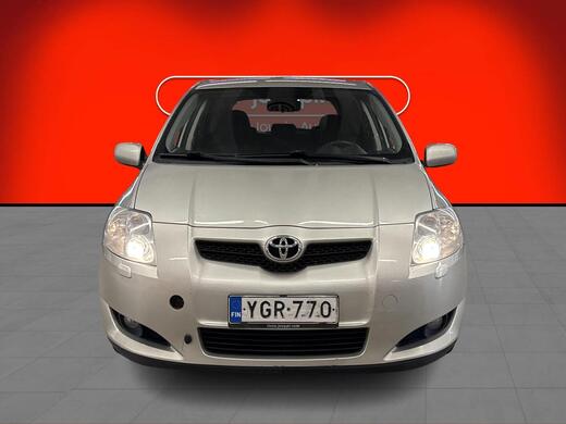 Toyota Auris vaihtoauto