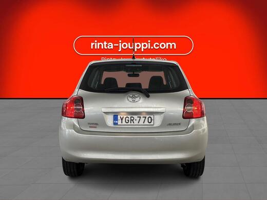 Toyota Auris vaihtoauto