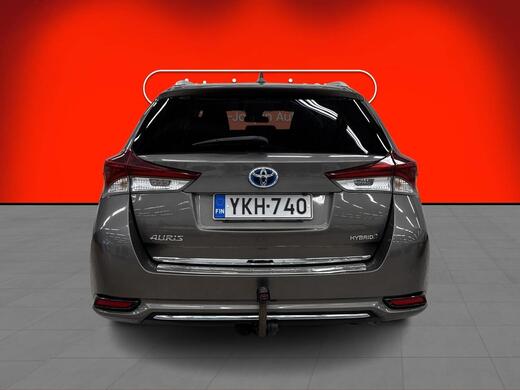 Toyota Auris vaihtoauto