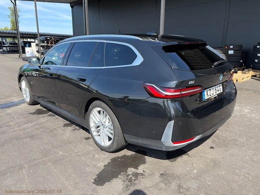 BMW i5 vaihtoauto