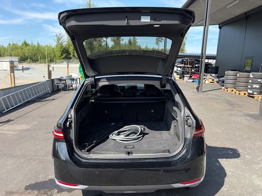 BMW i5 vaihtoauto