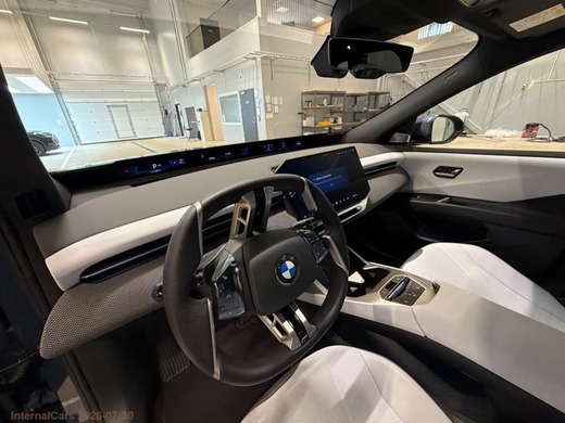 BMW iX3 vaihtoauto