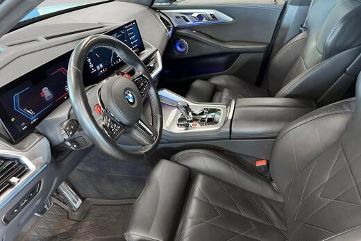 BMW XM vaihtoauto