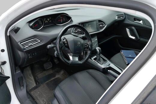 Peugeot 308 vaihtoauto