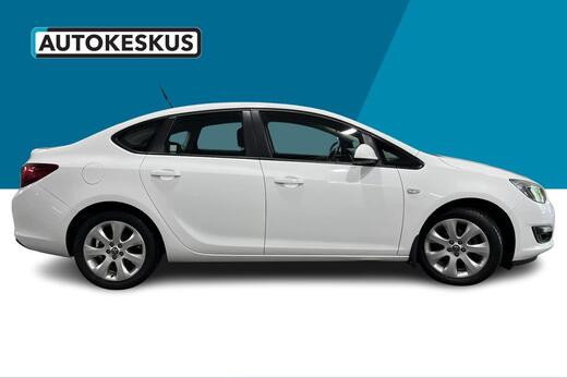 Opel Astra vaihtoauto