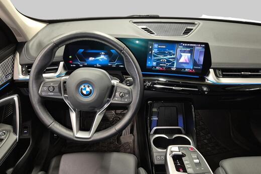 BMW iX1 vaihtoauto