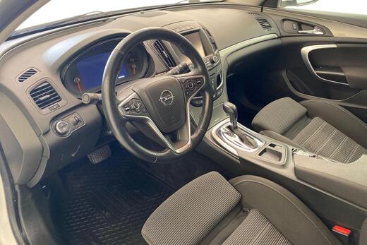 Opel Insignia vaihtoauto