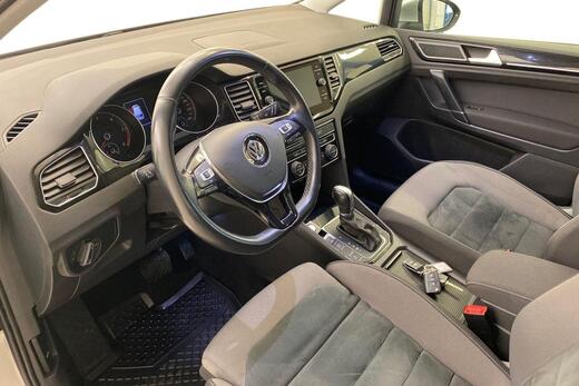Volkswagen Golf Sportsvan vaihtoauto