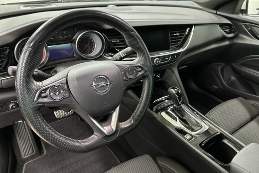 Opel Insignia vaihtoauto
