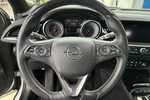 Opel Insignia vaihtoauto