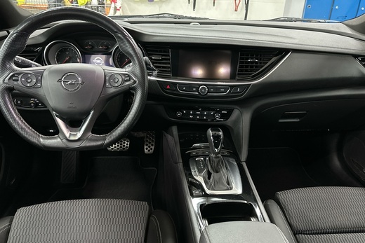 Opel Insignia vaihtoauto