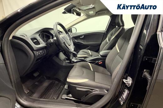 Volvo V40 Cross Country vaihtoauto