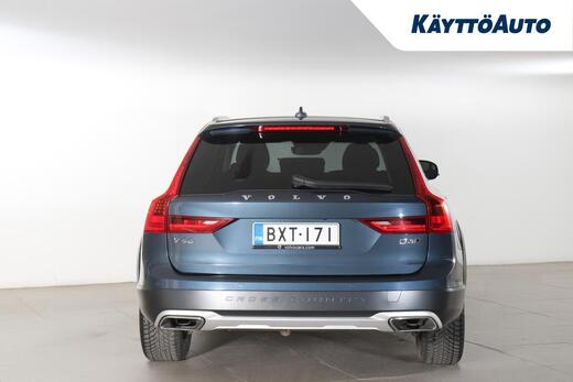 Volvo V90 Cross Country vaihtoauto