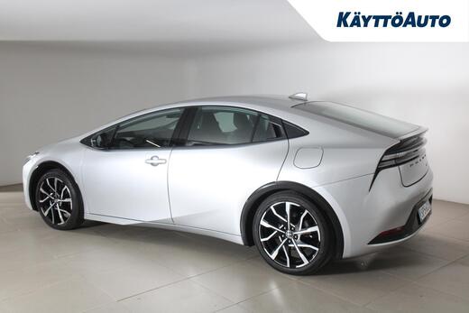 Toyota Prius Plug-in vaihtoauto