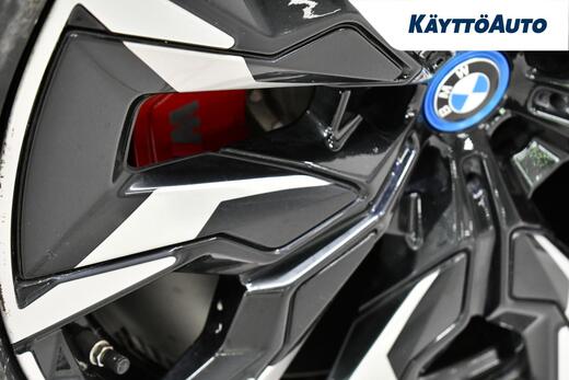 BMW i5 M60 vaihtoauto