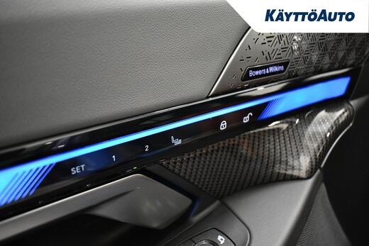 BMW i5 M60 vaihtoauto