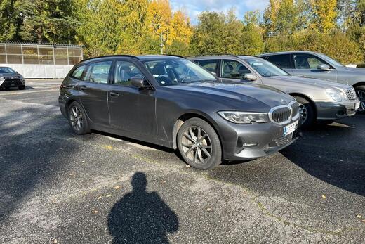 BMW 330 vaihtoauto