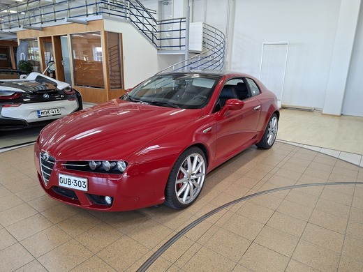 Alfa Romeo Brera vaihtoauto