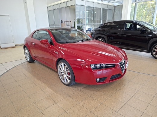 Alfa Romeo Brera vaihtoauto