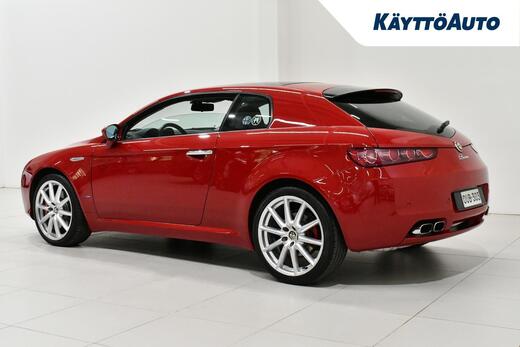 Alfa Romeo Brera vaihtoauto