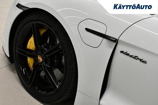 Porsche Taycan vaihtoauto