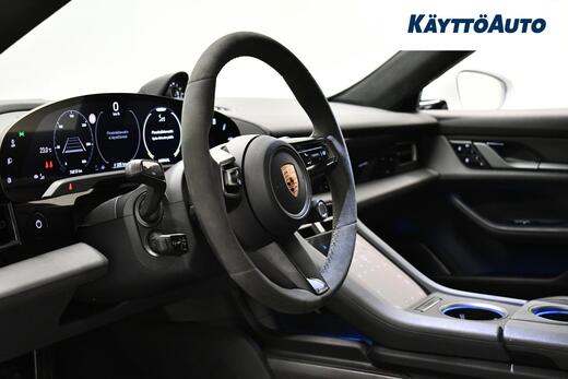 Porsche Taycan vaihtoauto
