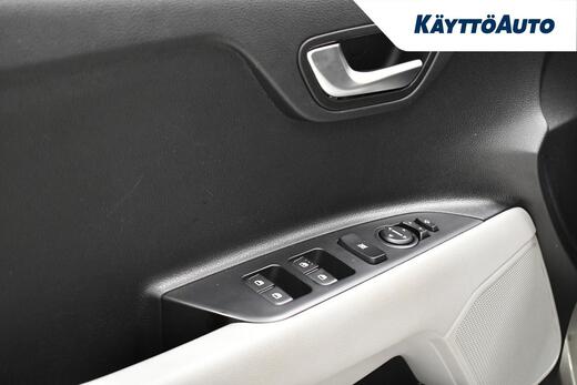 Kia Stonic vaihtoauto
