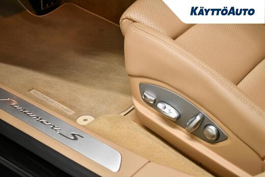 Porsche Panamera vaihtoauto